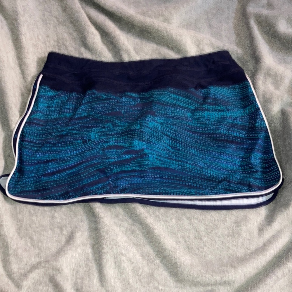 Athleta, Blue, workout skirt, size 12.